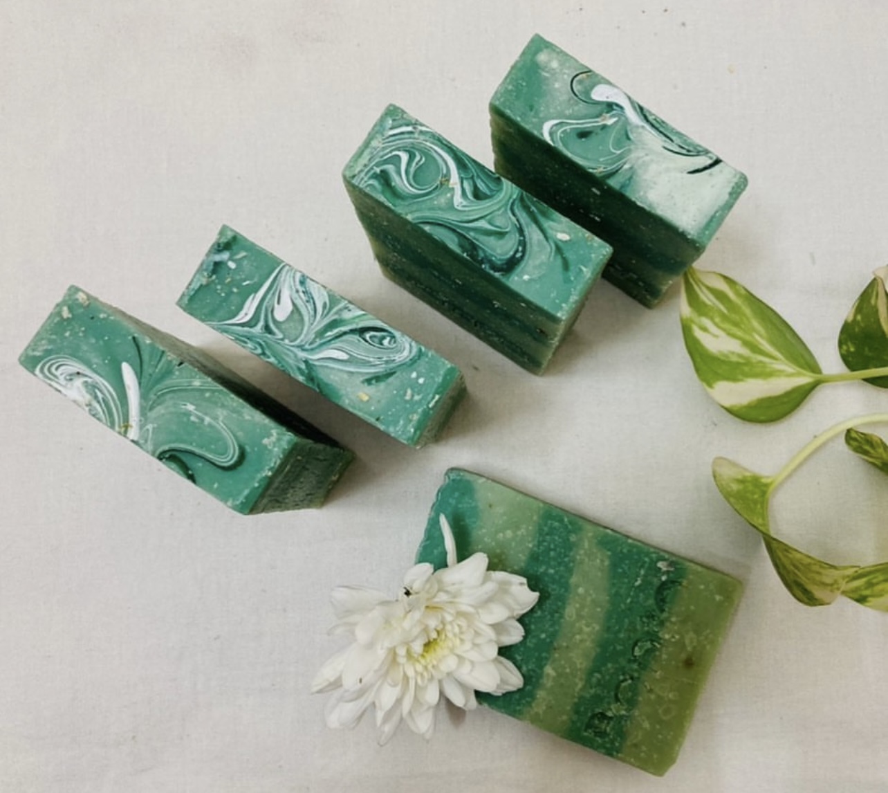 صابون گیاهی و طبیعی بنیو